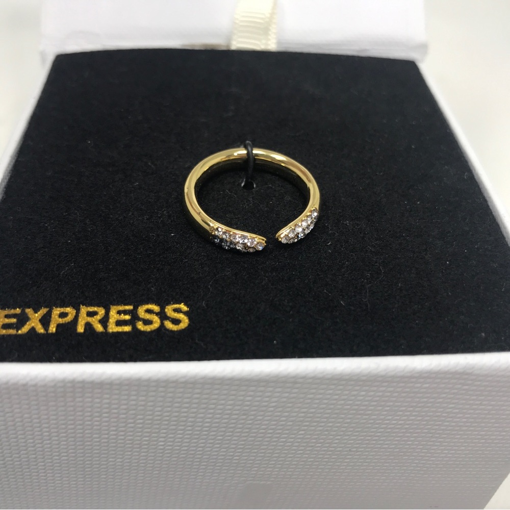 Express Embellished Claw Ring, Women's Size 7 - Gold Color